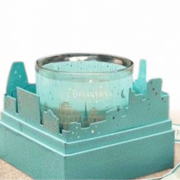(Last one!!) Tiffany & Co Candle (Novelty) NIB/ SEALED + Tiffany Gift Bag - Picture 5 of 10
